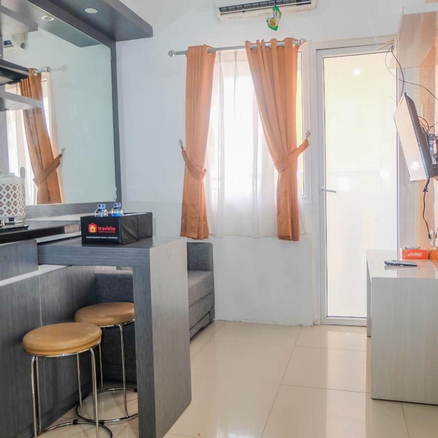 Apartemen Warm And Cozy 2br Pramuka Near Mall By Travelio Jakarta